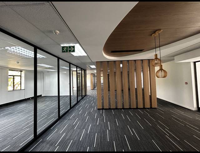 744M² OFFICE TO LET IN BRYANSTON
